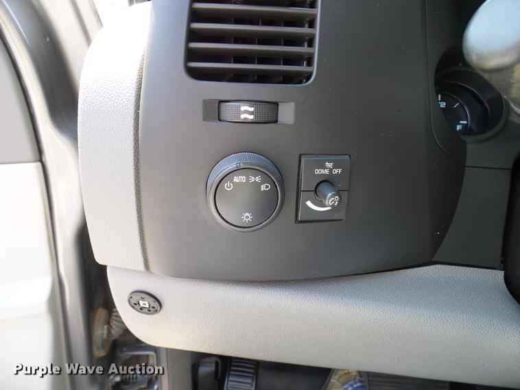 image for item DD5286 2013 Chevrolet Silverado 1500 Ext. Cab pickup truck