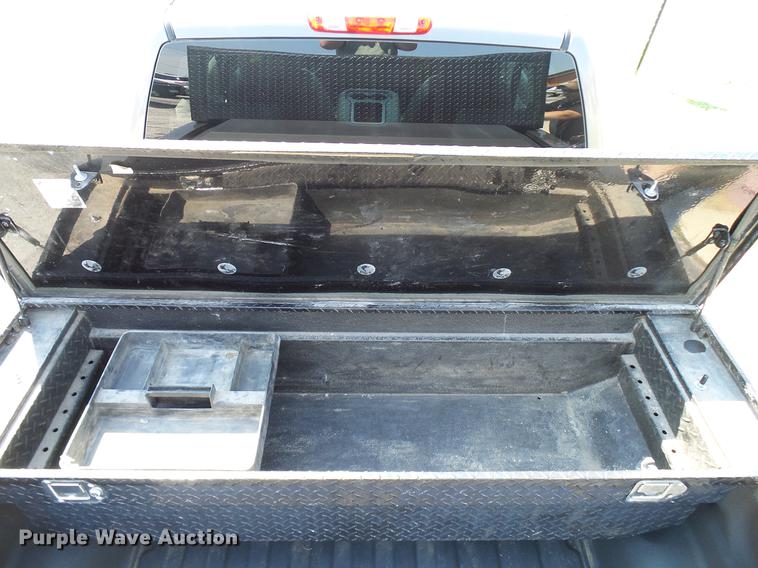 image for item DD5286 2013 Chevrolet Silverado 1500 Ext. Cab pickup truck