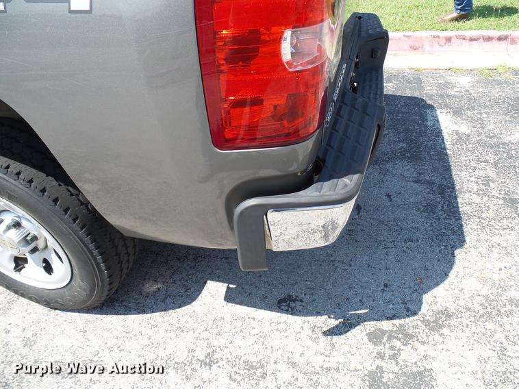 image for item DD5286 2013 Chevrolet Silverado 1500 Ext. Cab pickup truck