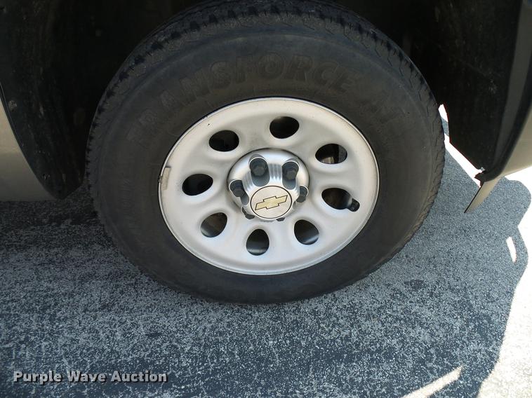 image for item DD5286 2013 Chevrolet Silverado 1500 Ext. Cab pickup truck