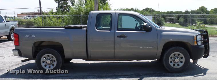 image for item DD5287 2012 Chevrolet Silverado 1500 Ext. Cab pickup truck