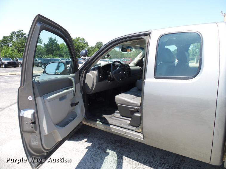 image for item DD5287 2012 Chevrolet Silverado 1500 Ext. Cab pickup truck