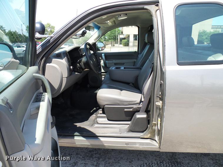 image for item DD5287 2012 Chevrolet Silverado 1500 Ext. Cab pickup truck