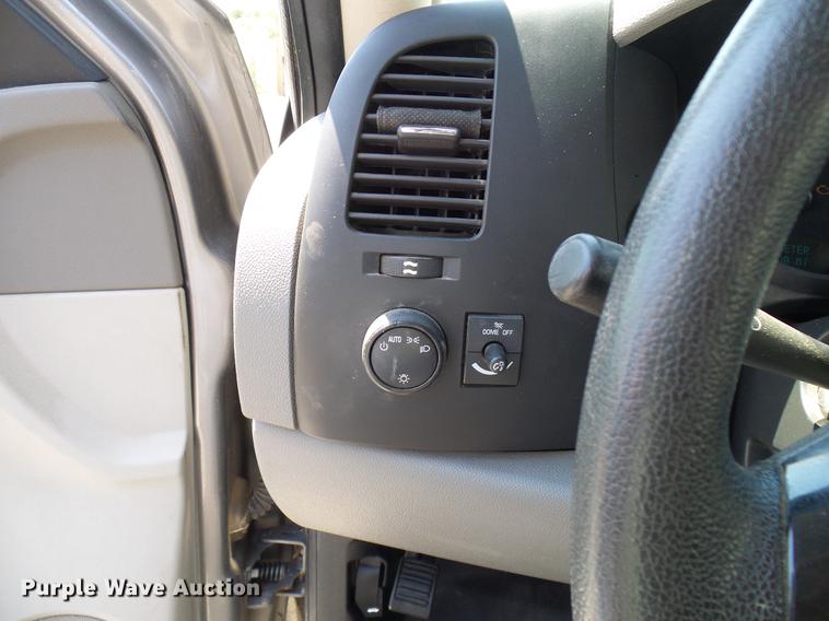 image for item DD5287 2012 Chevrolet Silverado 1500 Ext. Cab pickup truck