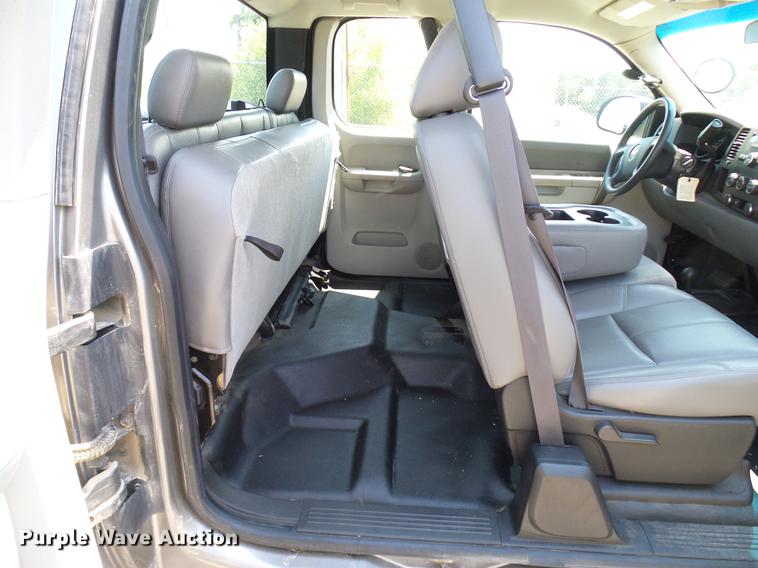 image for item DD5287 2012 Chevrolet Silverado 1500 Ext. Cab pickup truck