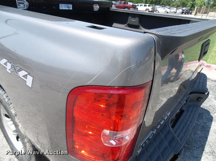 image for item DD5287 2012 Chevrolet Silverado 1500 Ext. Cab pickup truck