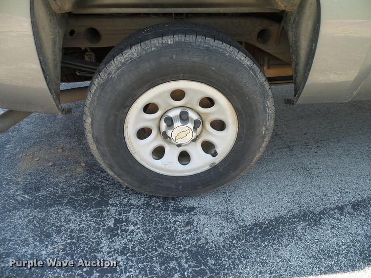 image for item DD5287 2012 Chevrolet Silverado 1500 Ext. Cab pickup truck