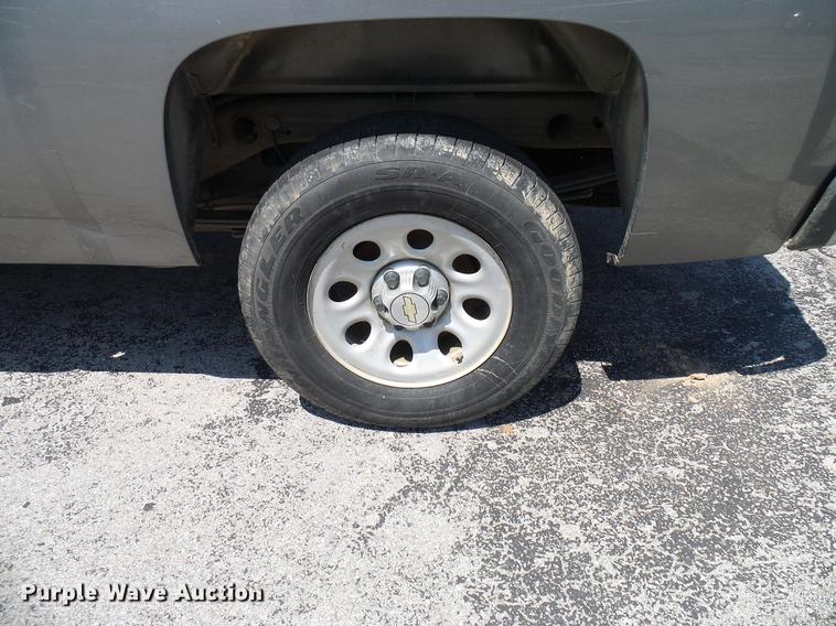 image for item DD5287 2012 Chevrolet Silverado 1500 Ext. Cab pickup truck