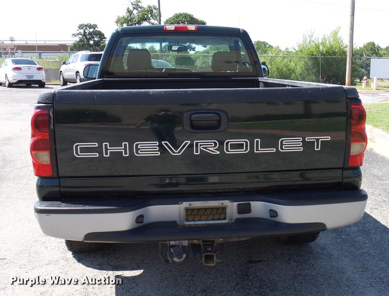 image for item DD5288 2006 Chevrolet Silverado 1500 pickup truck