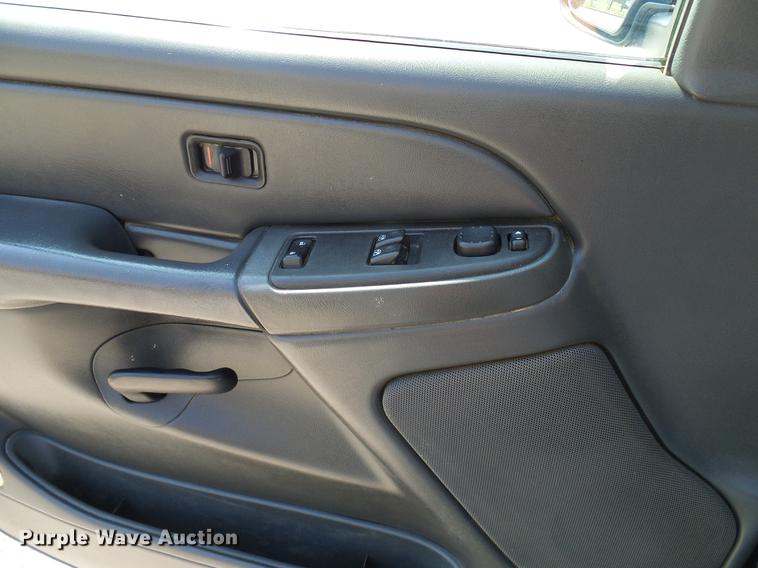 image for item DD5288 2006 Chevrolet Silverado 1500 pickup truck