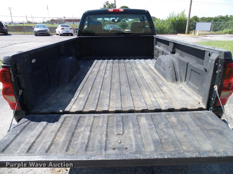 image for item DD5288 2006 Chevrolet Silverado 1500 pickup truck