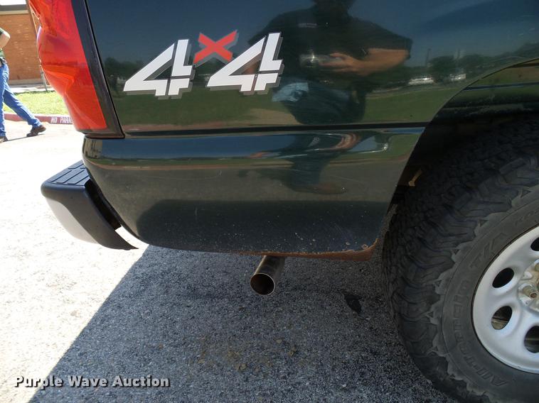 image for item DD5288 2006 Chevrolet Silverado 1500 pickup truck