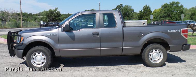 image for item DD5290 2014 Ford F150 XL SuperCab pickup truck