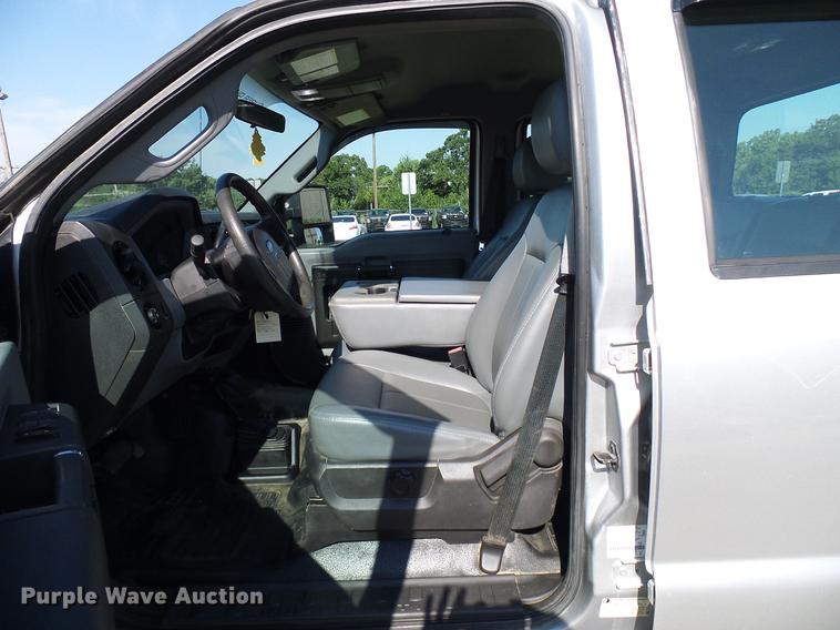 image for item DD5292 2012 Ford F250 Super Duty XL Crew Cab pickup truck