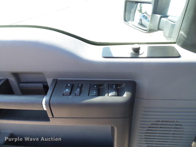 image for item DD5292 2012 Ford F250 Super Duty XL Crew Cab pickup truck