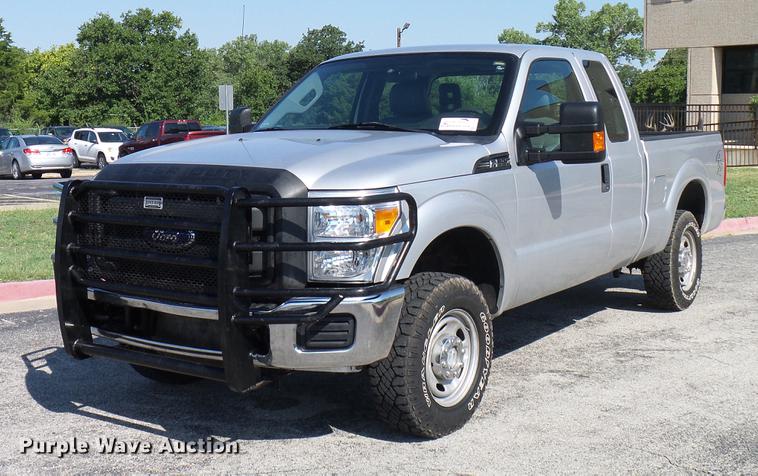 image for item DD5293 2011 Ford F250 Super Duty XL SuperCab pickup truck