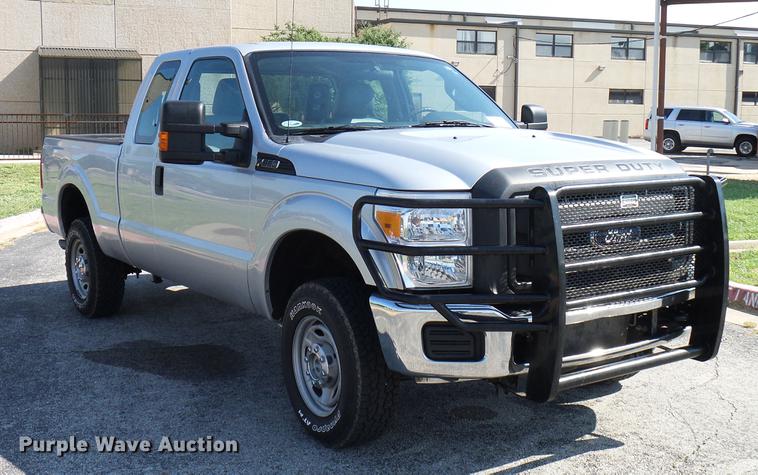 image for item DD5293 2011 Ford F250 Super Duty XL SuperCab pickup truck