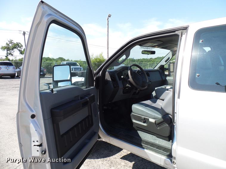 image for item DD5293 2011 Ford F250 Super Duty XL SuperCab pickup truck