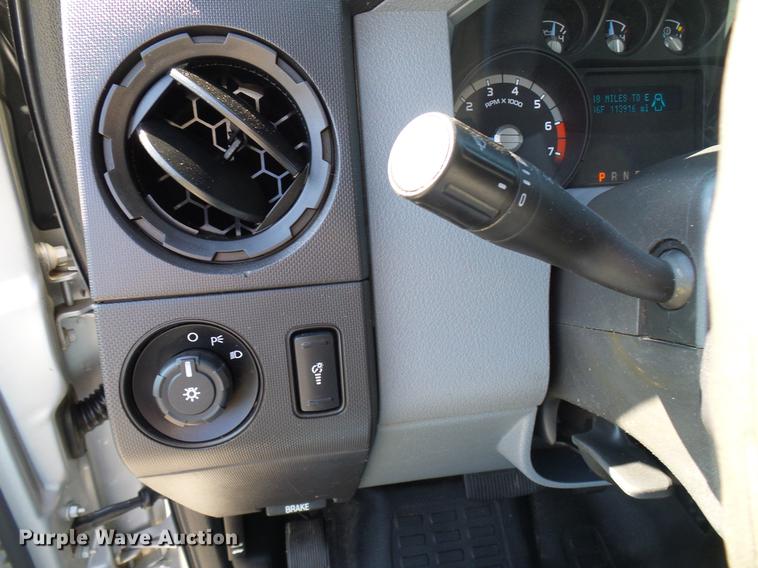 image for item DD5293 2011 Ford F250 Super Duty XL SuperCab pickup truck