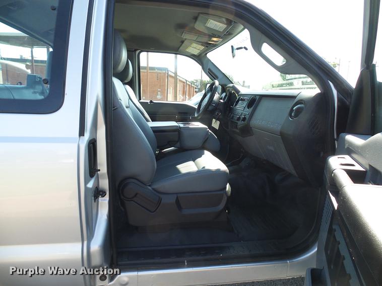 image for item DD5293 2011 Ford F250 Super Duty XL SuperCab pickup truck