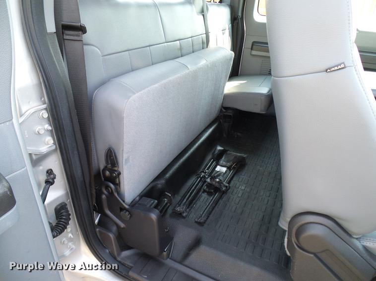 image for item DD5293 2011 Ford F250 Super Duty XL SuperCab pickup truck