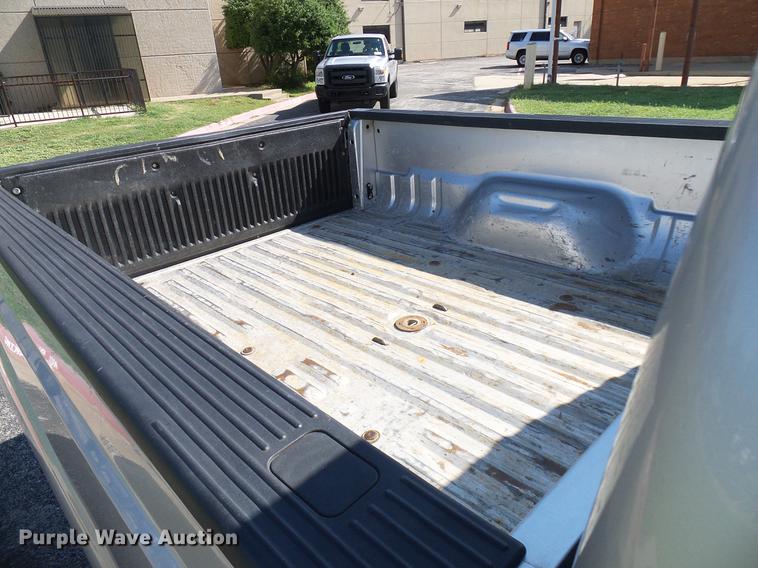 image for item DD5293 2011 Ford F250 Super Duty XL SuperCab pickup truck