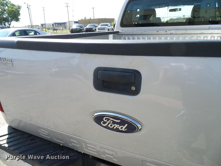 image for item DD5293 2011 Ford F250 Super Duty XL SuperCab pickup truck