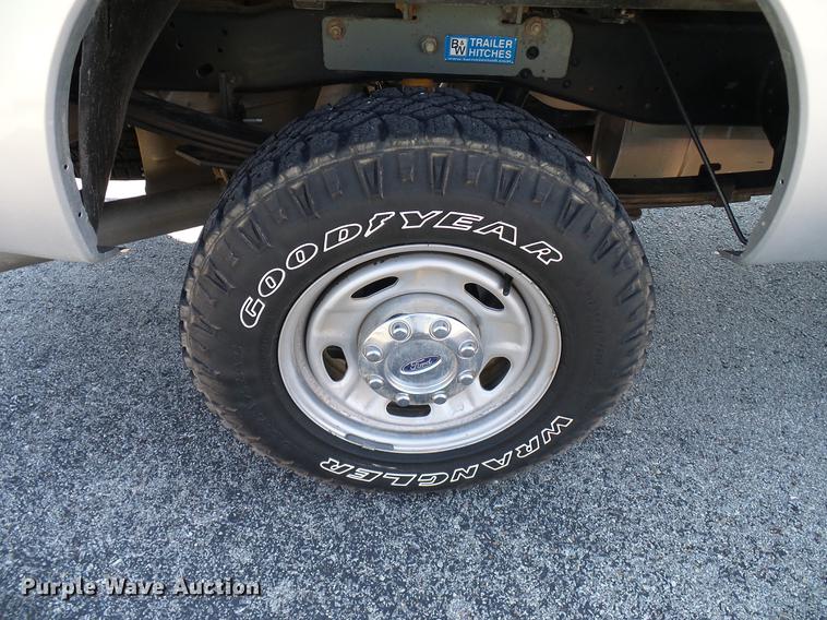 image for item DD5293 2011 Ford F250 Super Duty XL SuperCab pickup truck