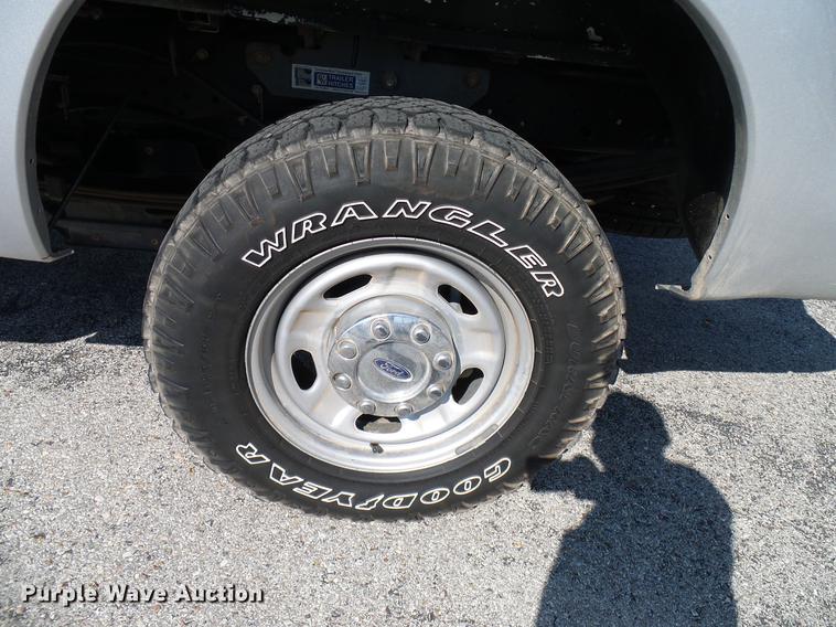 image for item DD5293 2011 Ford F250 Super Duty XL SuperCab pickup truck