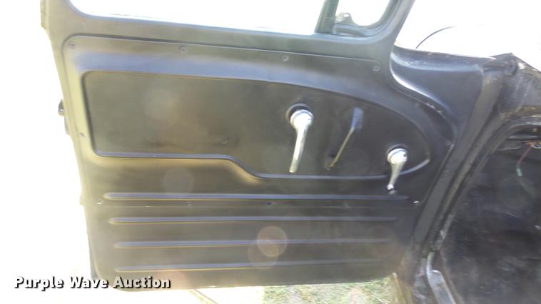 image for item BL9007 1963 Chevrolet C10 pickup truck