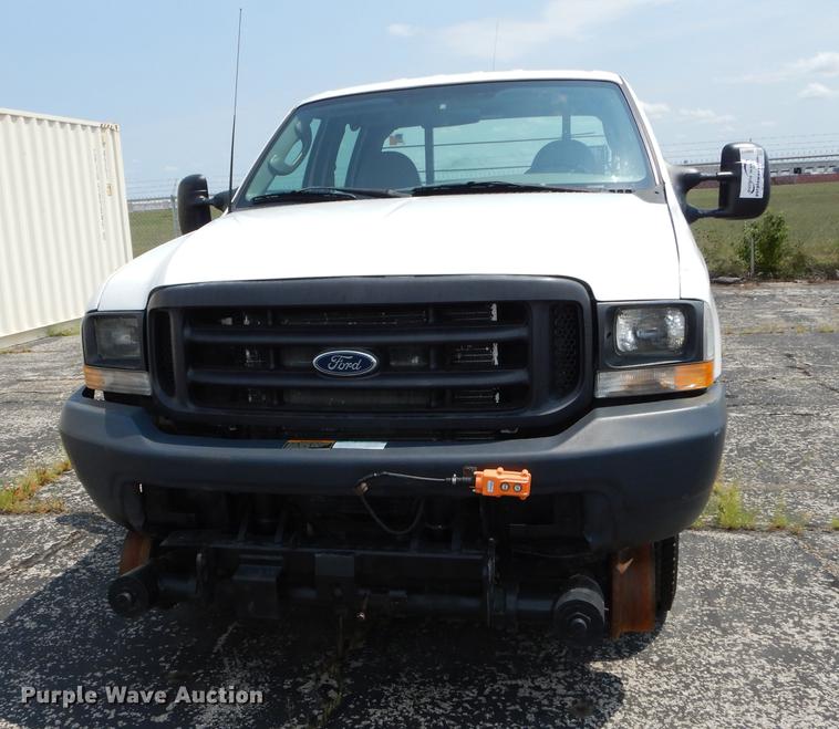 image for item DB8277 2003 Ford F350 Super Duty Crew Cab pickup truck