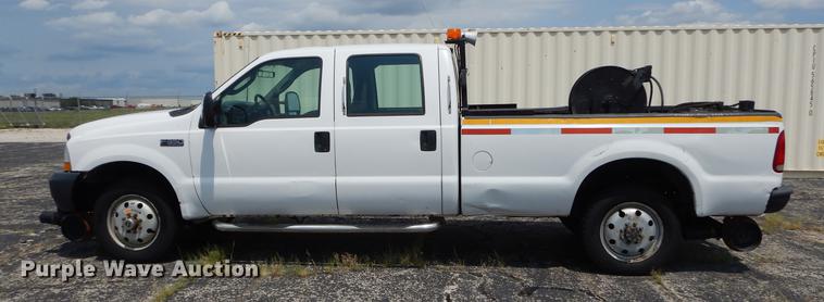 image for item DB8277 2003 Ford F350 Super Duty Crew Cab pickup truck