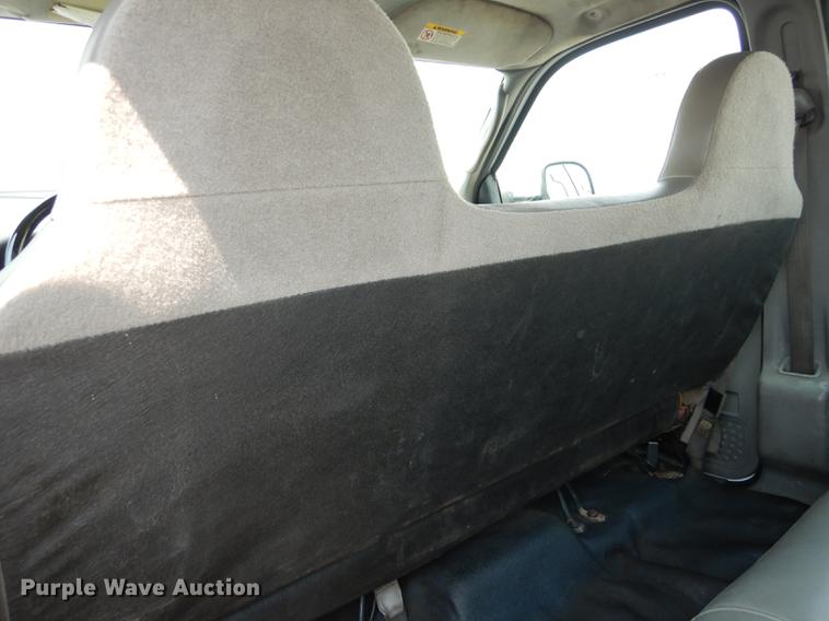 image for item DB8277 2003 Ford F350 Super Duty Crew Cab pickup truck