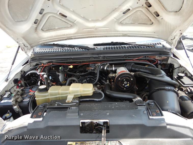 image for item DB8277 2003 Ford F350 Super Duty Crew Cab pickup truck