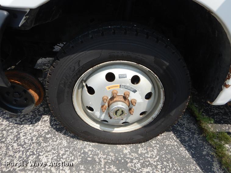 image for item DB8277 2003 Ford F350 Super Duty Crew Cab pickup truck