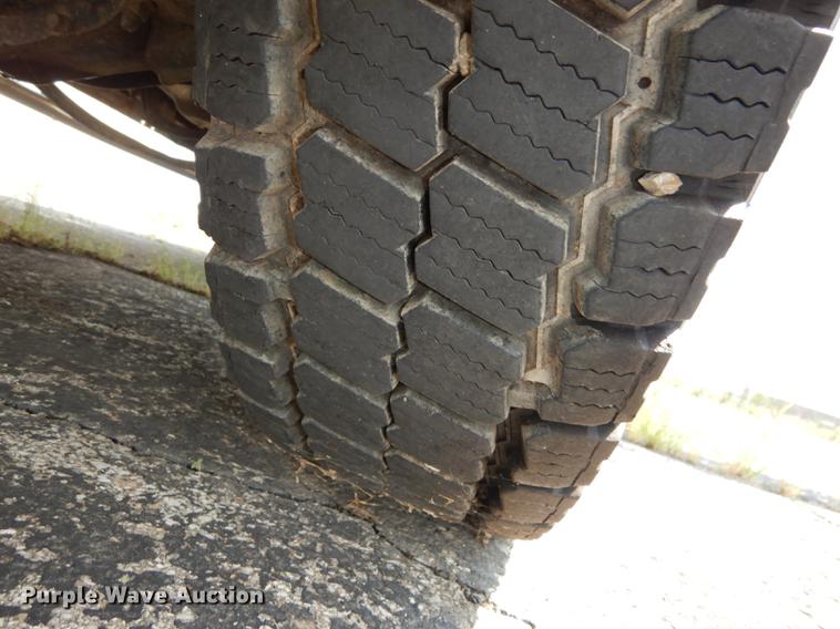 image for item DB8277 2003 Ford F350 Super Duty Crew Cab pickup truck