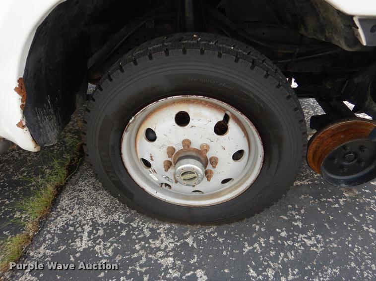 image for item DB8277 2003 Ford F350 Super Duty Crew Cab pickup truck