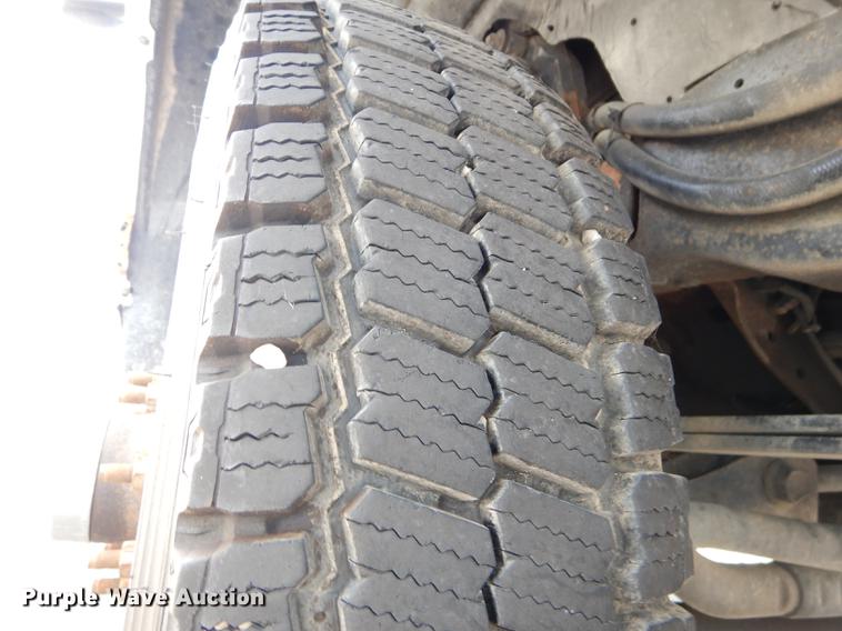 image for item DB8277 2003 Ford F350 Super Duty Crew Cab pickup truck