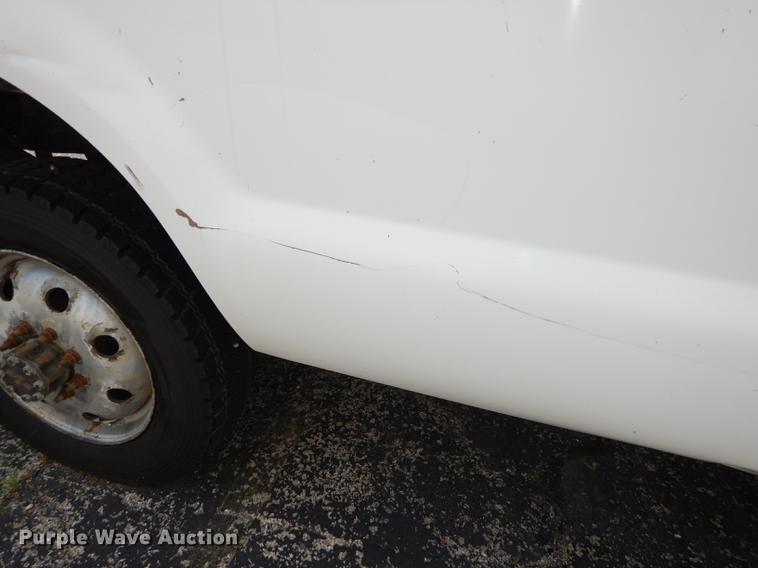 image for item DB8277 2003 Ford F350 Super Duty Crew Cab pickup truck