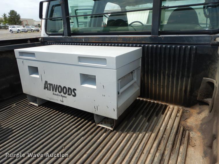 image for item DB8277 2003 Ford F350 Super Duty Crew Cab pickup truck