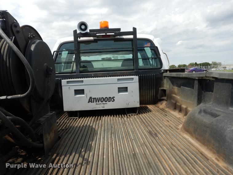 image for item DB8277 2003 Ford F350 Super Duty Crew Cab pickup truck