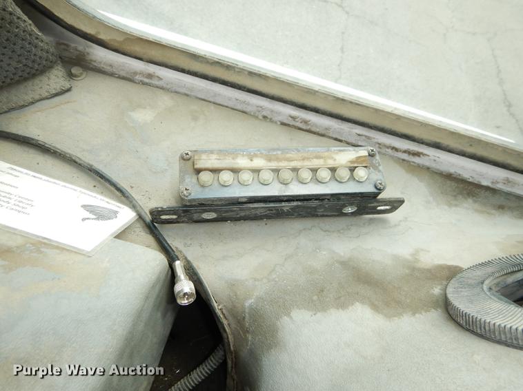 image for item DB8289 2004 Johnston 3000 street sweeper