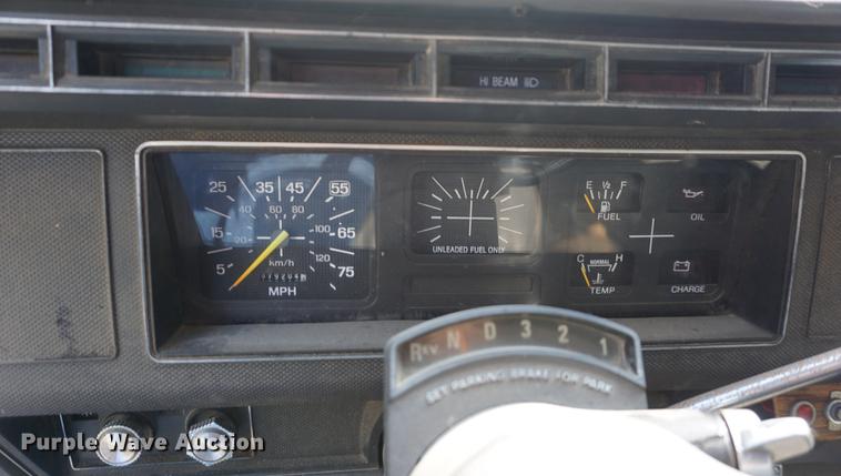 image for item DB8307 1991 Ford F700 sewer rodder truck