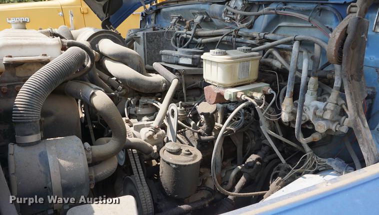 image for item DB8307 1991 Ford F700 sewer rodder truck