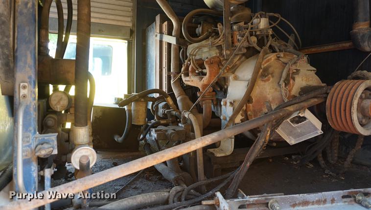 image for item DB8307 1991 Ford F700 sewer rodder truck