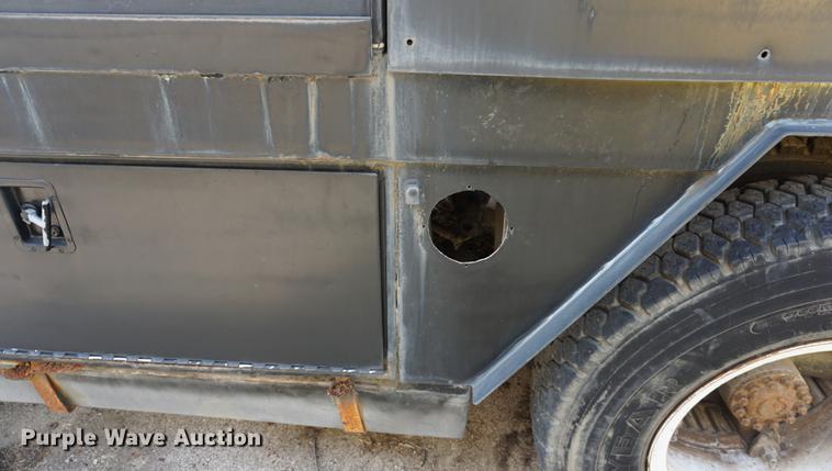 image for item DB8307 1991 Ford F700 sewer rodder truck