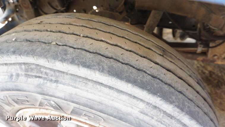 image for item DB8307 1991 Ford F700 sewer rodder truck