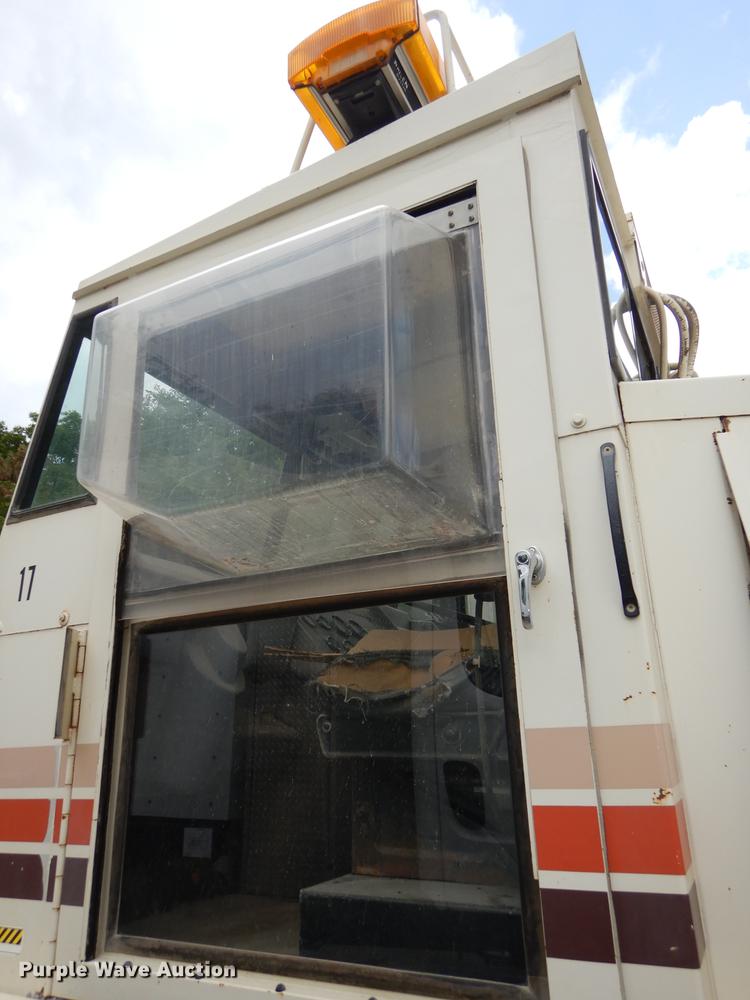 image for item DB8313 1990 Elgin Pelican P series street sweeper