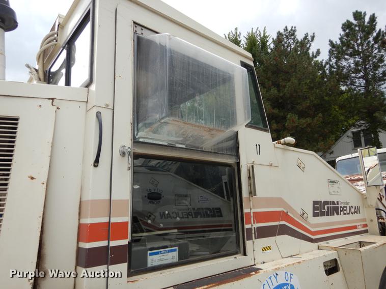 image for item DB8313 1990 Elgin Pelican P series street sweeper