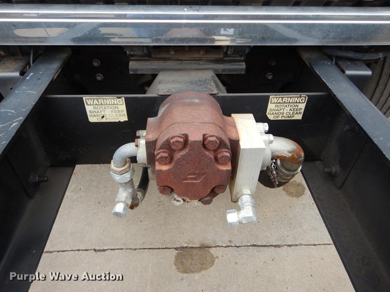 image for item DB8315 2009 International 7400 refuse truck